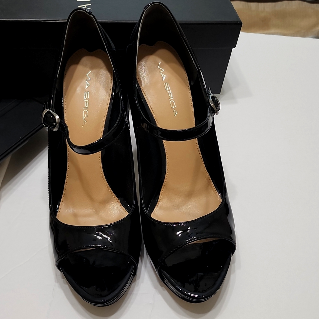 Via Spiga Italy Black Pumps Mixed Match Size 8.5&9